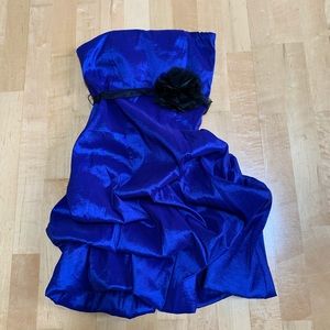Junior dress